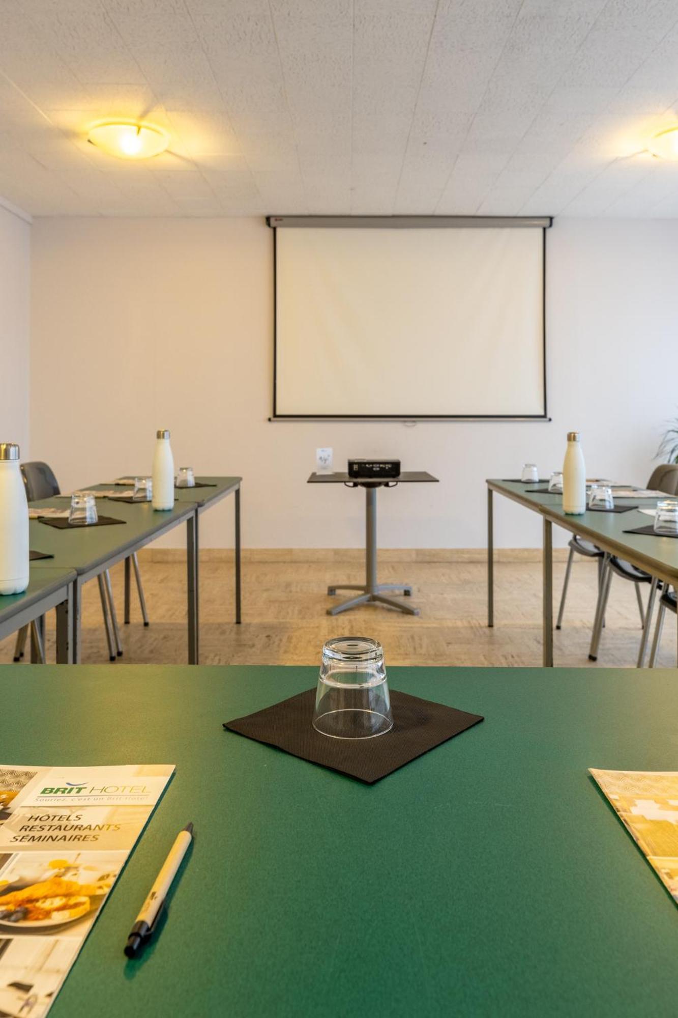 Brit Le Parc Vichy Hotel 3*