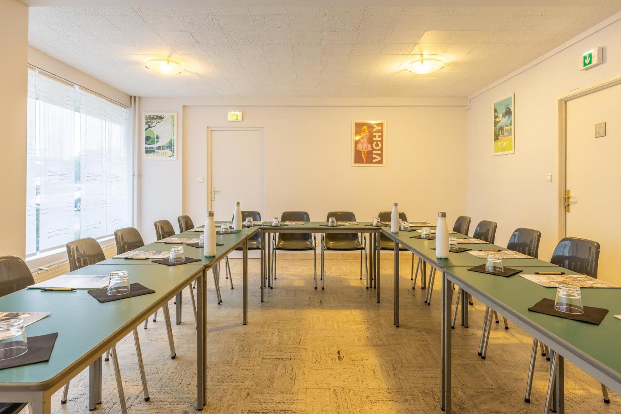 Hotel Brit Le Parc Vichy 3*