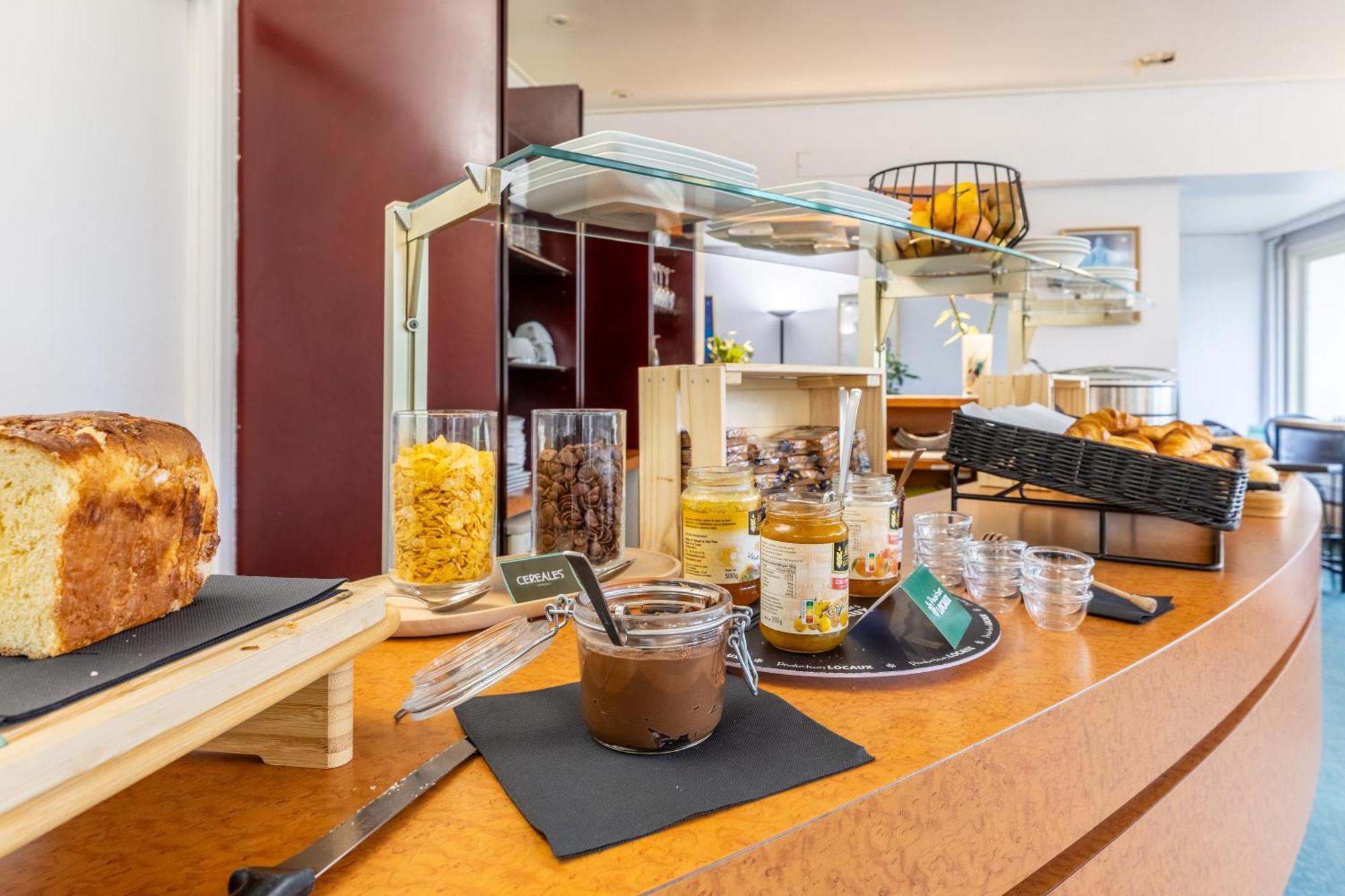 Brit Le Parc Vichy Hotel 3*